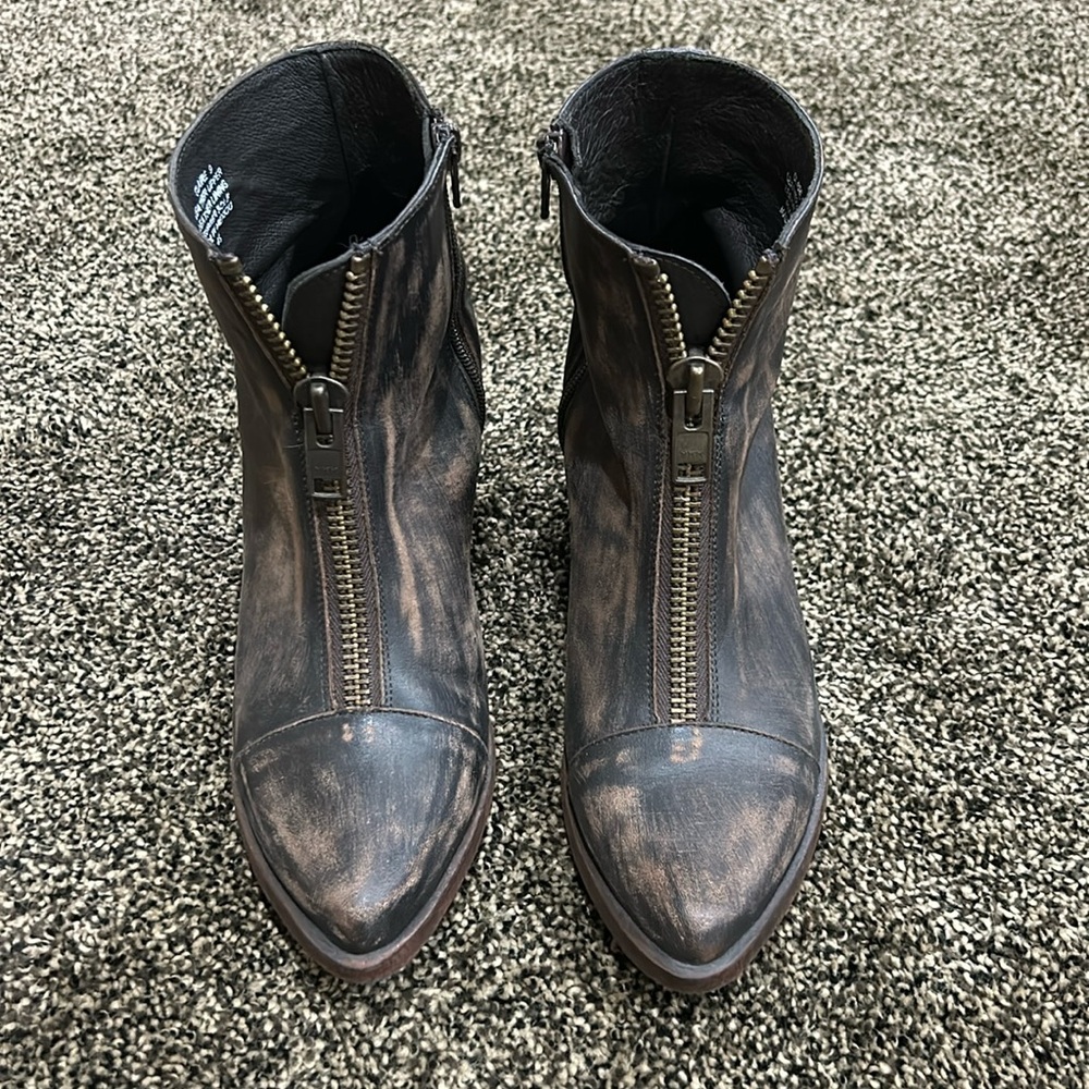 Freebird by Steven Claire size 9